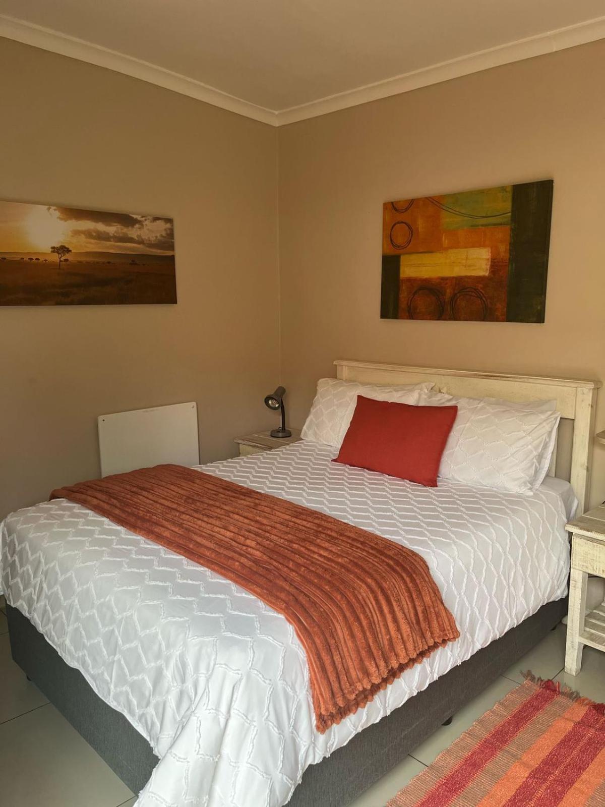 At Sta-Plus Guest House Port Elizabeth Exteriér fotografie