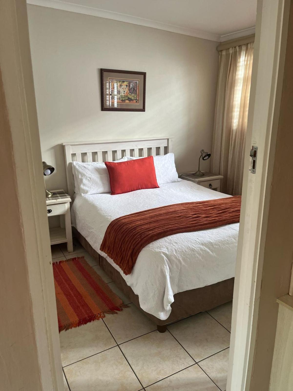 At Sta-Plus Guest House Port Elizabeth Exteriér fotografie